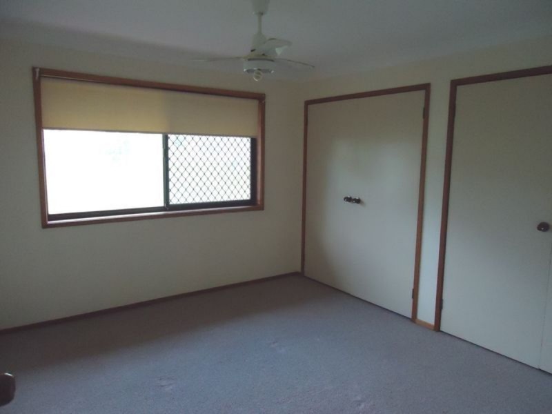 8 Lytham Court, Highland Park QLD 4211