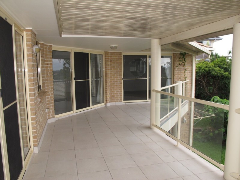 6 Berkley Court, Highland Park QLD 4211