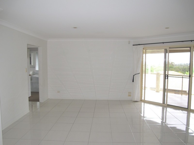 6 Berkley Court, Highland Park QLD 4211