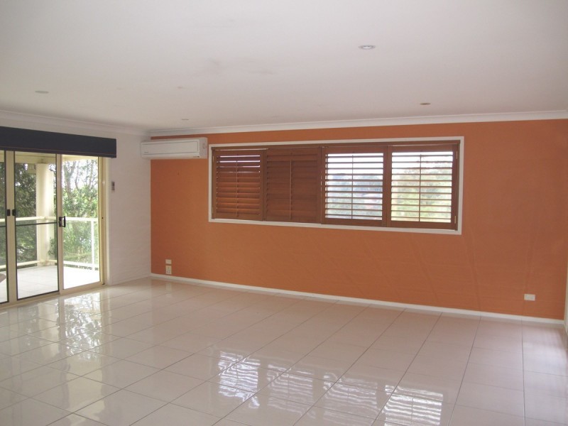 6 Berkley Court, Highland Park QLD 4211