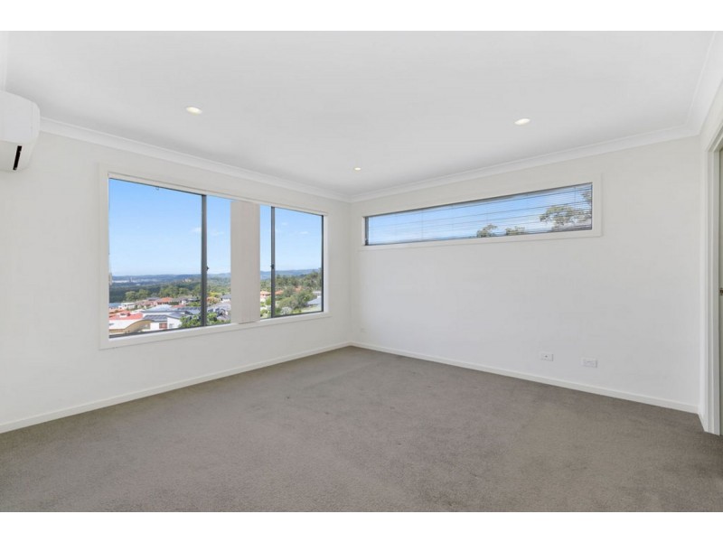 18 Chevron Rise, Highland Park QLD 4211