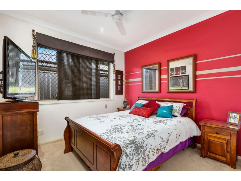 3 Elsemore Court, Carrara QLD 4211