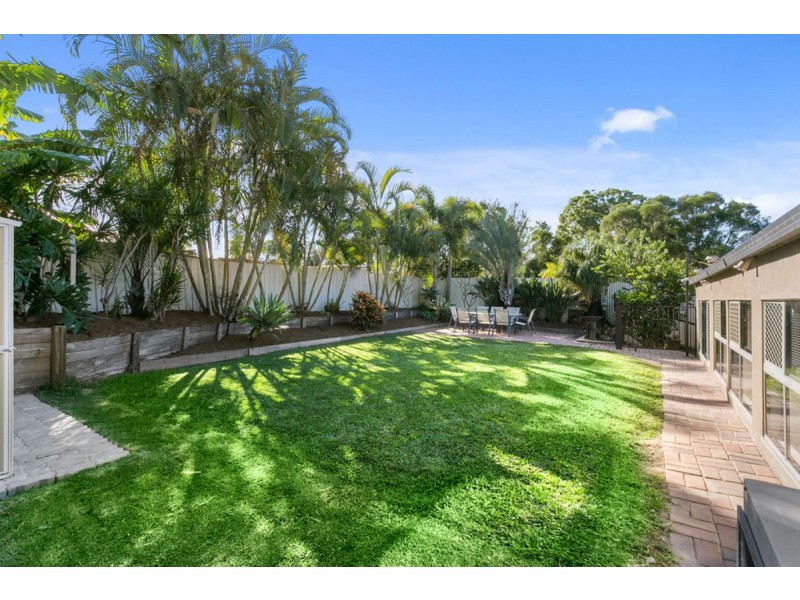 17 Gemstone Court, Carrara QLD 4211