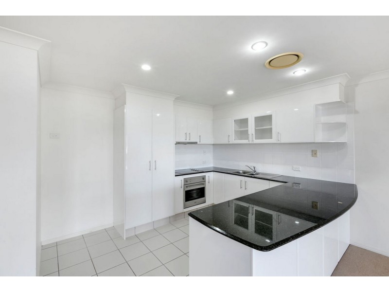 1/2 Ridgeline Way, Highland Park QLD 4211