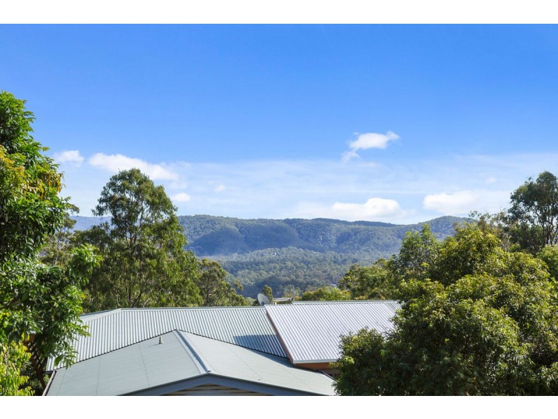 1/2 Ridgeline Way, Highland Park QLD 4211