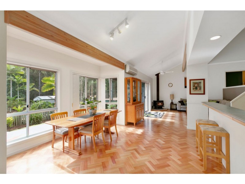 43 Birdlife Court, Nerang QLD 4211