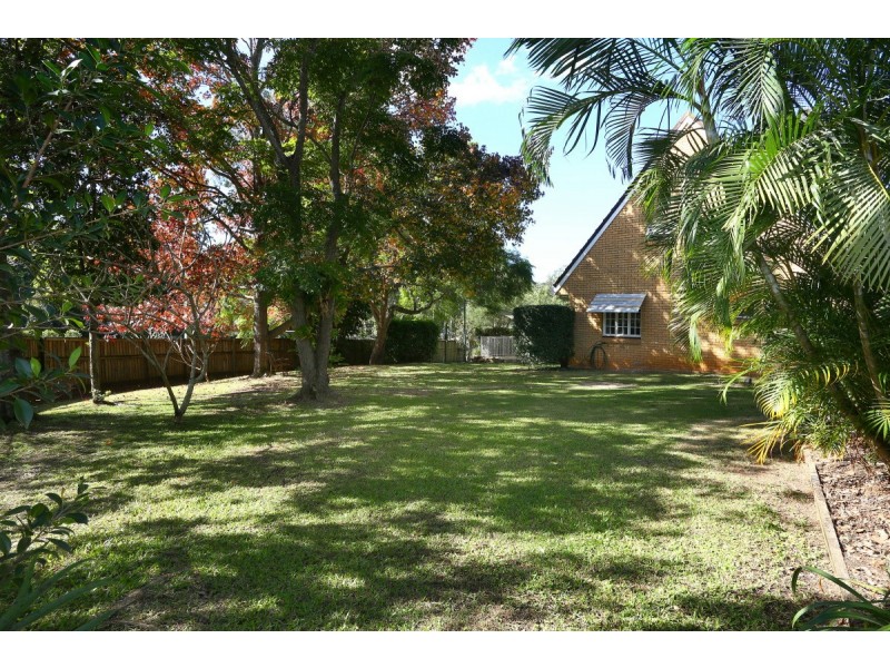 1 Willawong Crescent, Nerang QLD 4211