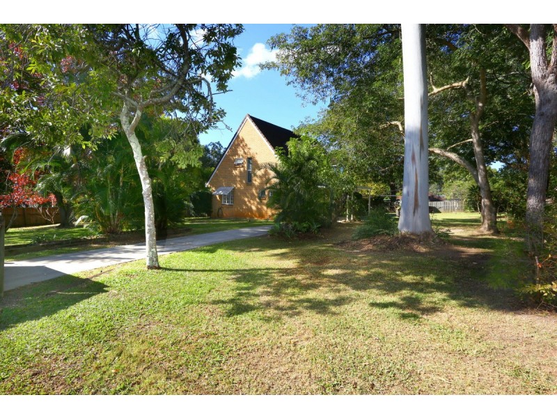 1 Willawong Crescent, Nerang QLD 4211