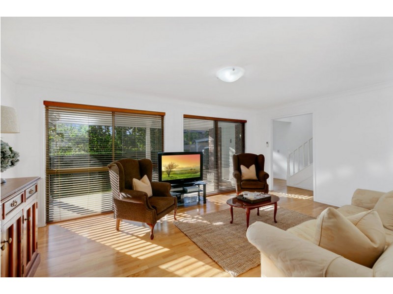 32 Whitian Drive, Carrara QLD 4211