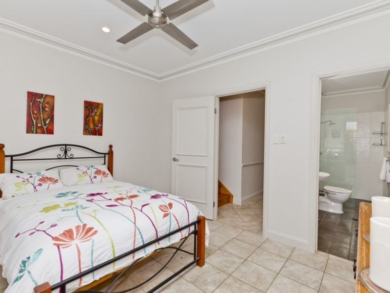 254 Crane Crescent, Nerang QLD 4211