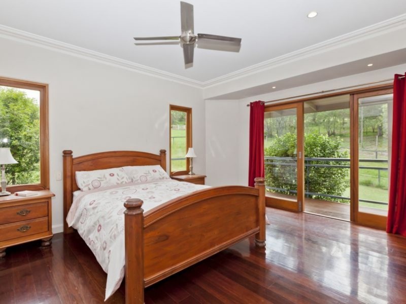 254 Crane Crescent, Nerang QLD 4211