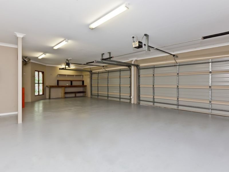 254 Crane Crescent, Nerang QLD 4211