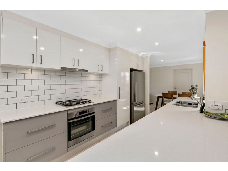 48 Hickey Way, Carrara QLD 4211