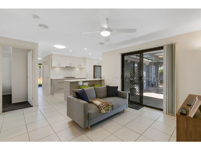 48 Hickey Way, Carrara QLD 4211