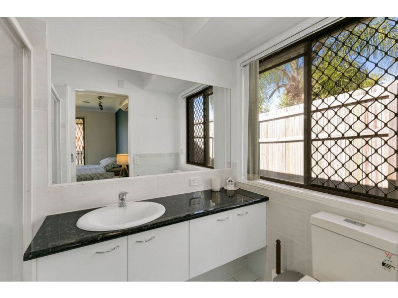 48 Hickey Way, Carrara QLD 4211