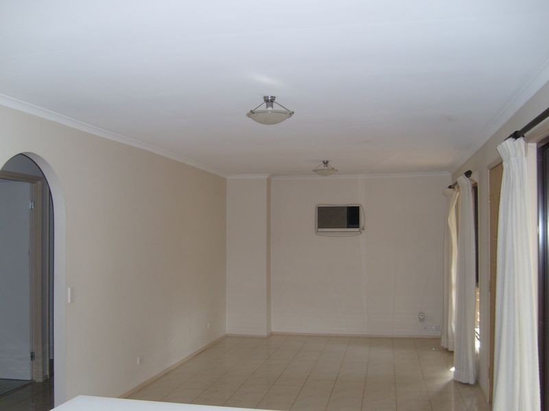 1/12 Wirth Terrace, Highland Park QLD 4211