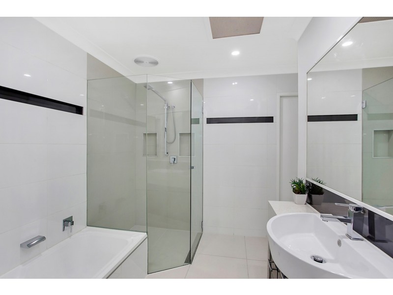 57/6 Ben Lomond Drive, Highland Park QLD 4211