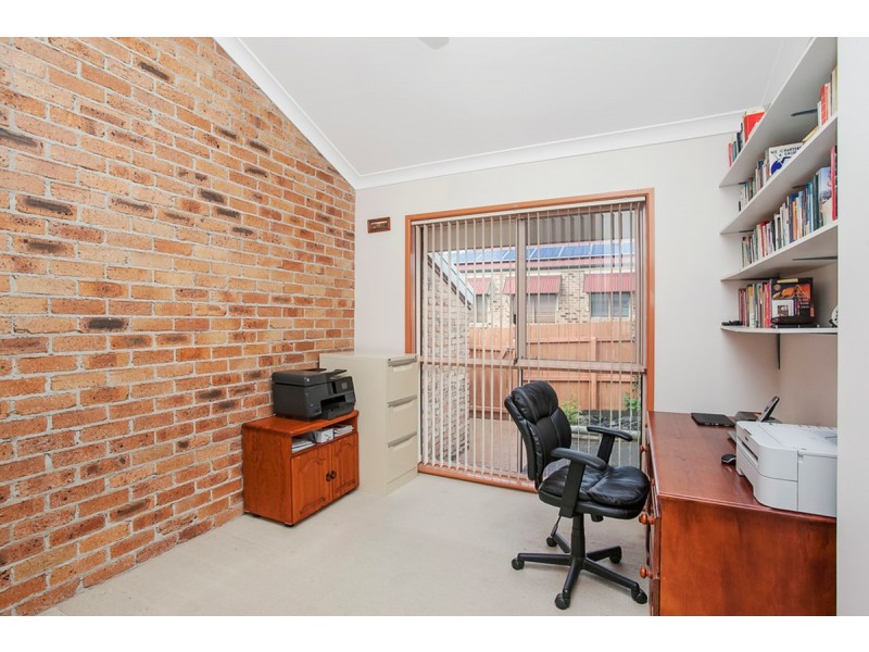 13 Lochinvar Court, Highland Park QLD 4211