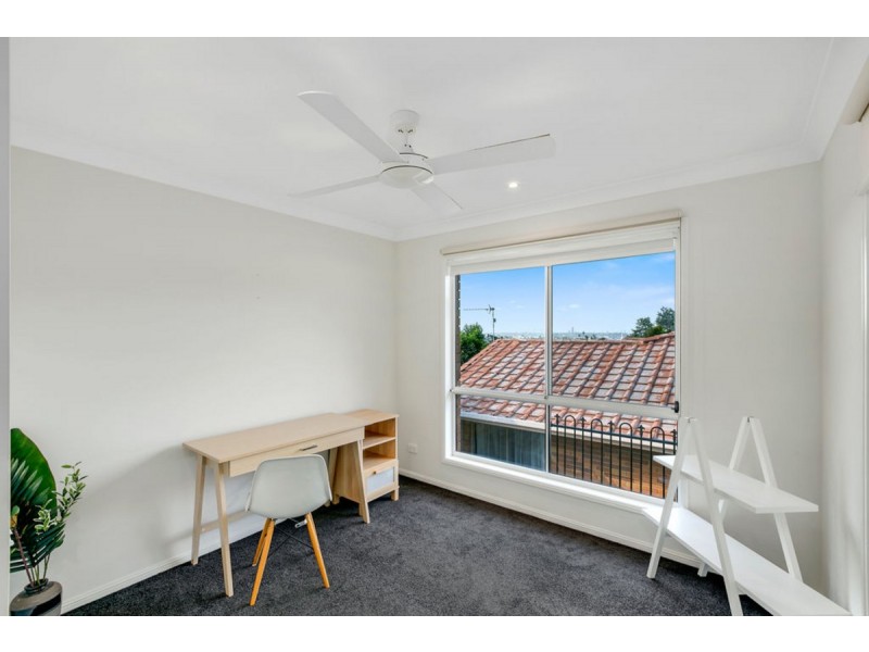 26 Kincaid Drive, Highland Park QLD 4211
