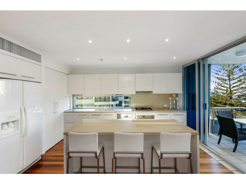 4/112 The Esplanade, Burleigh Heads QLD 4220