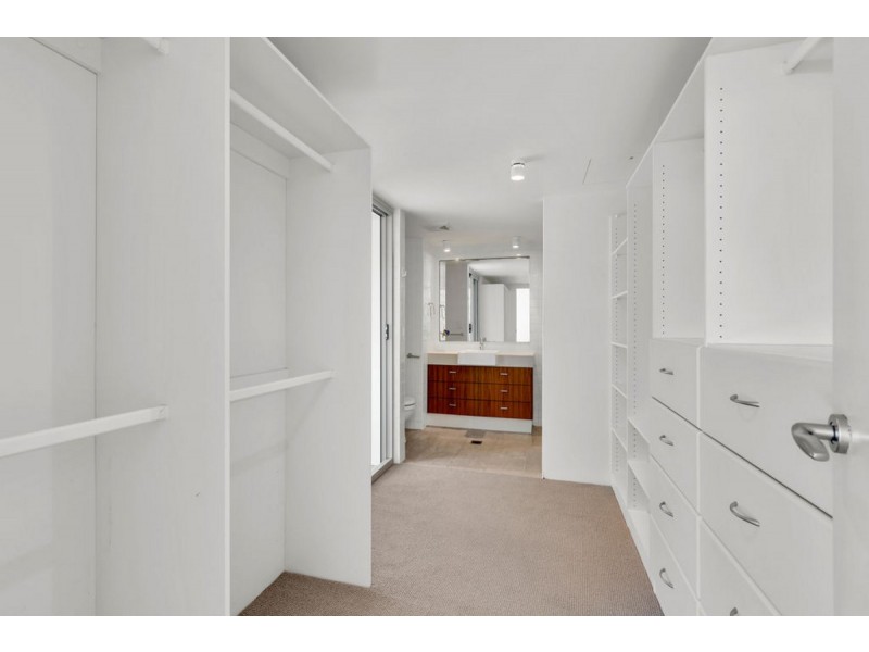 4/112 The Esplanade, Burleigh Heads QLD 4220