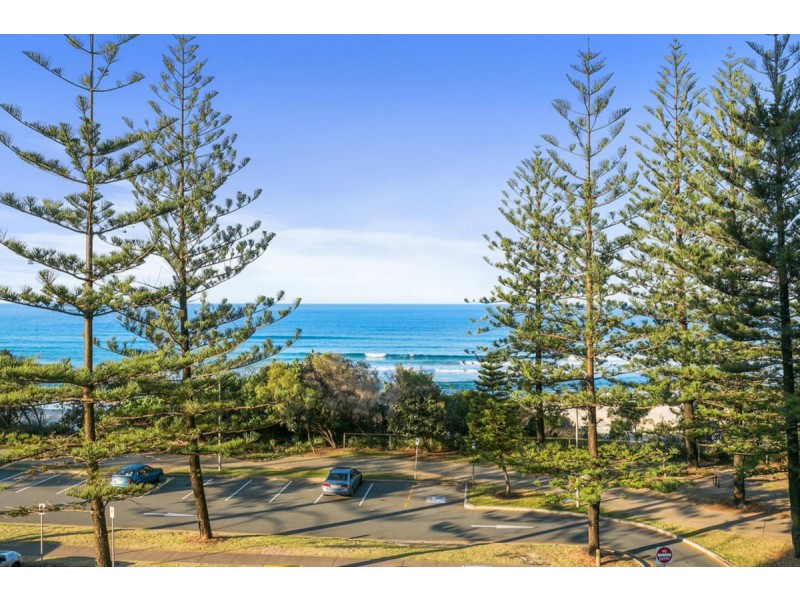 4/112 The Esplanade, Burleigh Heads QLD 4220