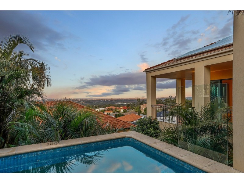 124 Armstrong Way, Highland Park QLD 4211