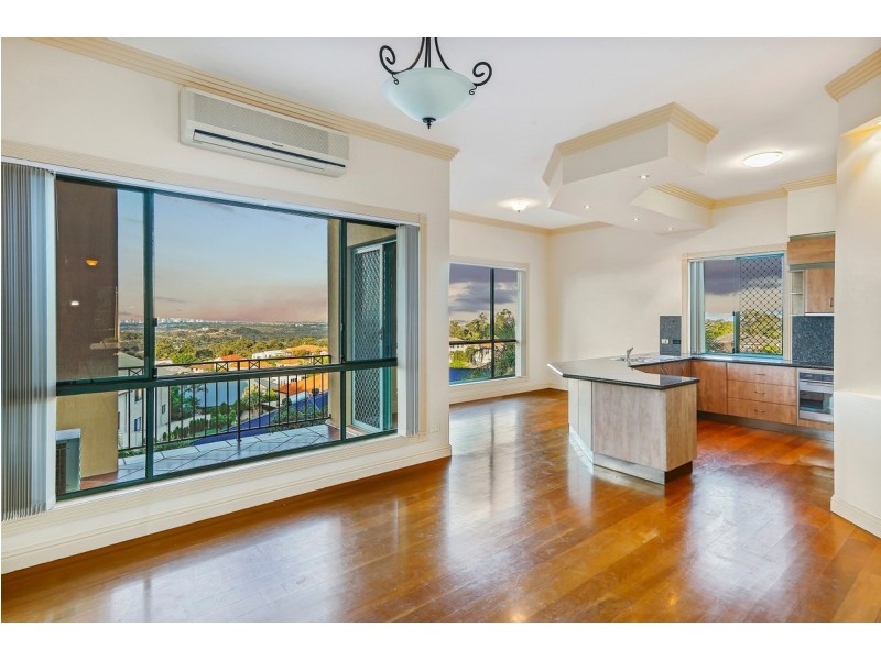 124 Armstrong Way, Highland Park QLD 4211
