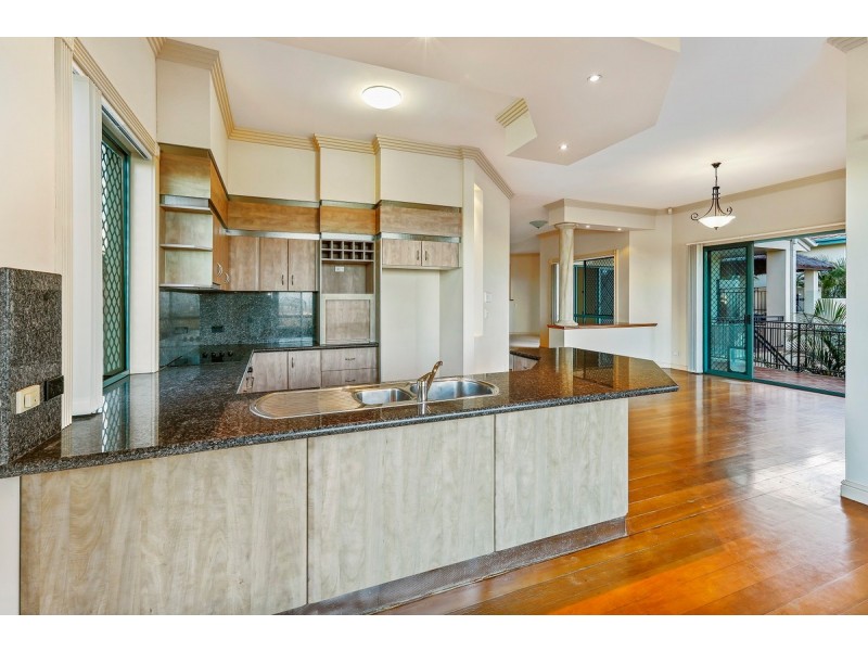 124 Armstrong Way, Highland Park QLD 4211
