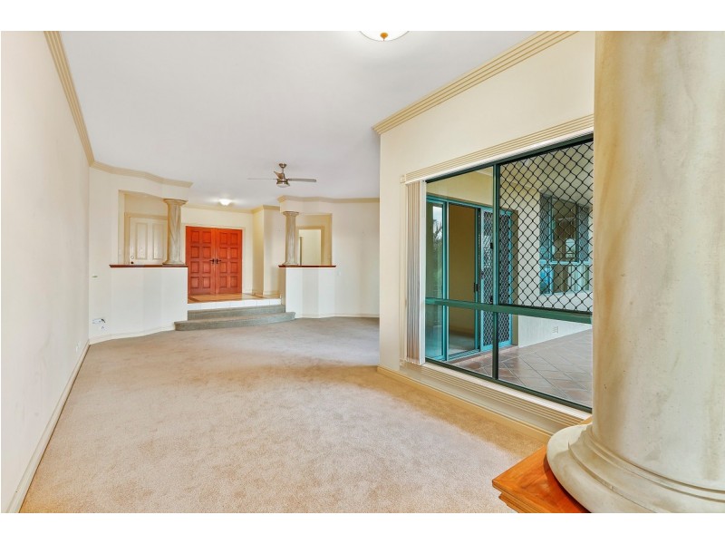 124 Armstrong Way, Highland Park QLD 4211