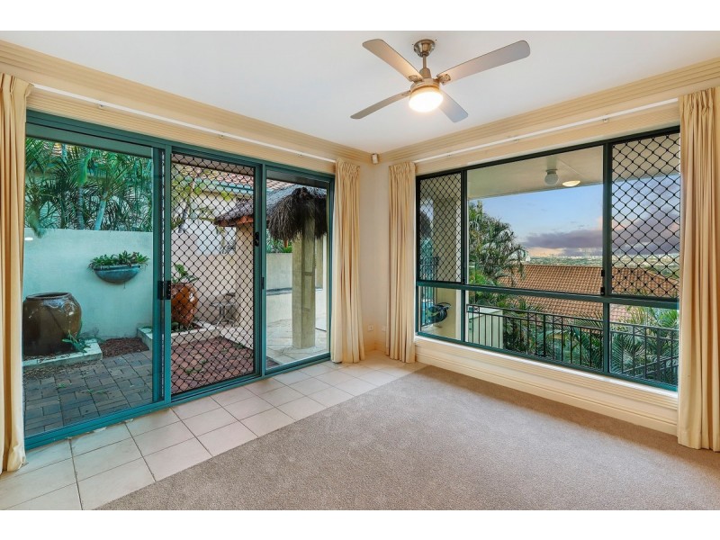 124 Armstrong Way, Highland Park QLD 4211