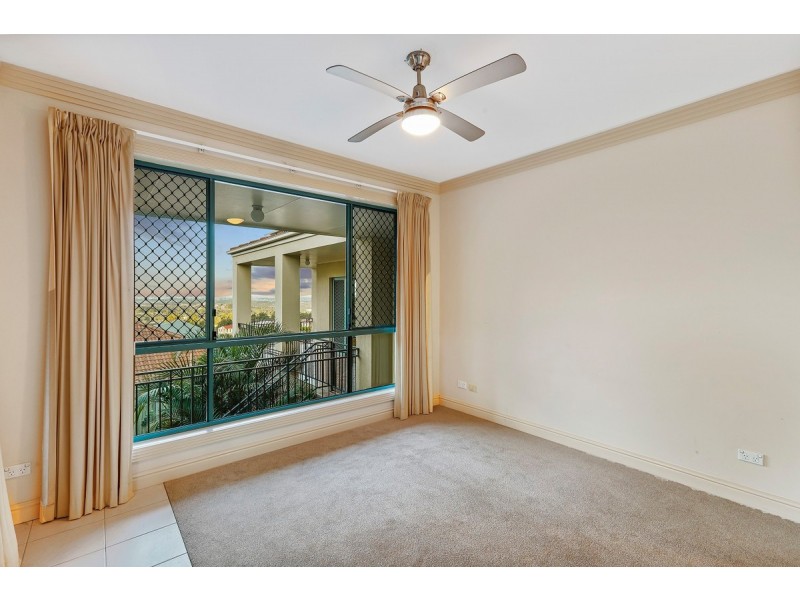 124 Armstrong Way, Highland Park QLD 4211