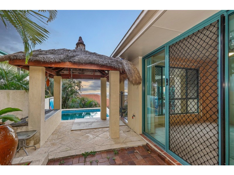 124 Armstrong Way, Highland Park QLD 4211