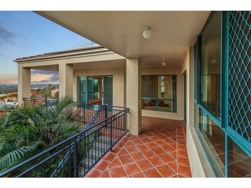 124 Armstrong Way, Highland Park QLD 4211