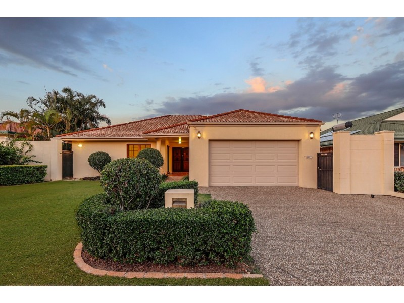 124 Armstrong Way, Highland Park QLD 4211