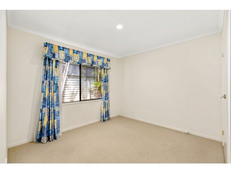 5 Wattlebrush Grove, Molendinar QLD 4214