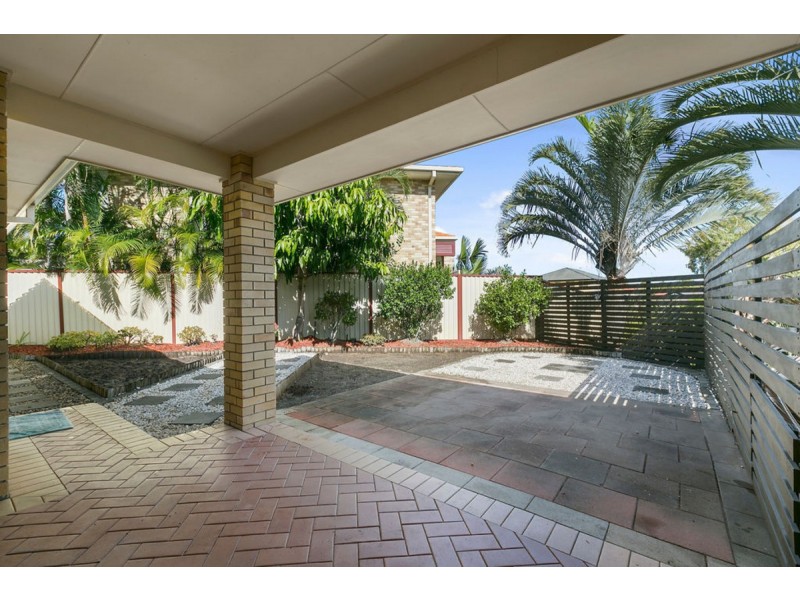 5 Wattlebrush Grove, Molendinar QLD 4214