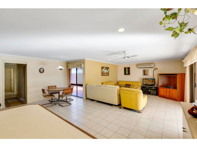 20 Davidson Place, Carrara QLD 4211