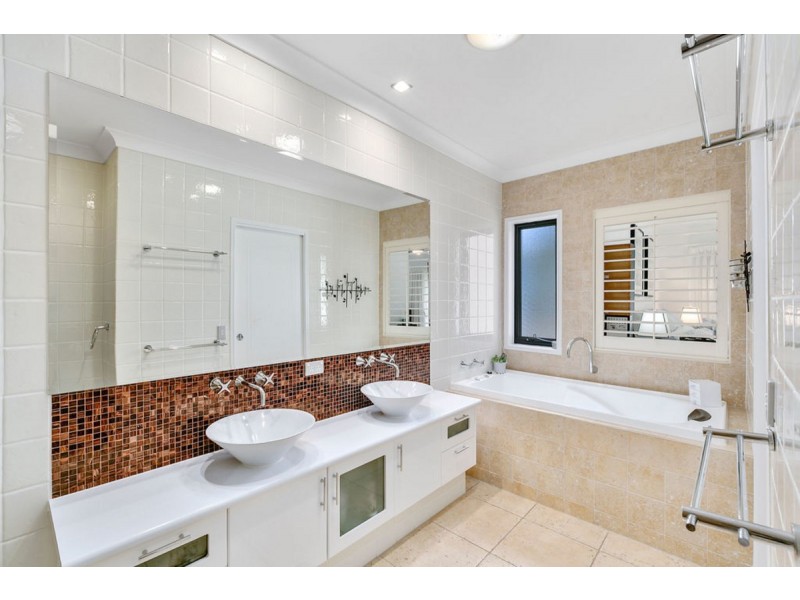 2149/1 The Vistas Drive, Carrara QLD 4211