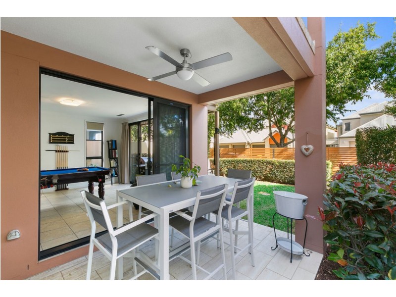 2149/1 The Vistas Drive, Carrara QLD 4211