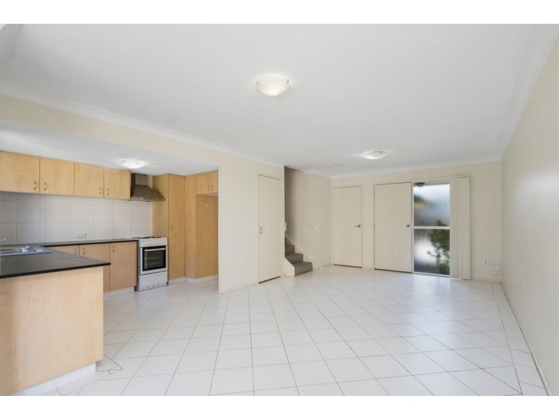 1 Ivy Cour 67 Nerang Street, Nerang QLD 4211