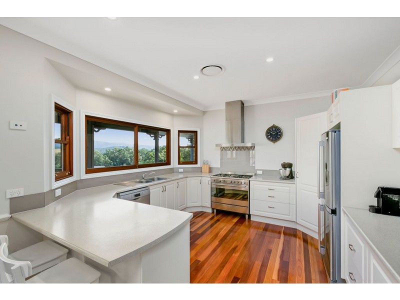 25 Mountain View Crest, Mount Nathan QLD 4211