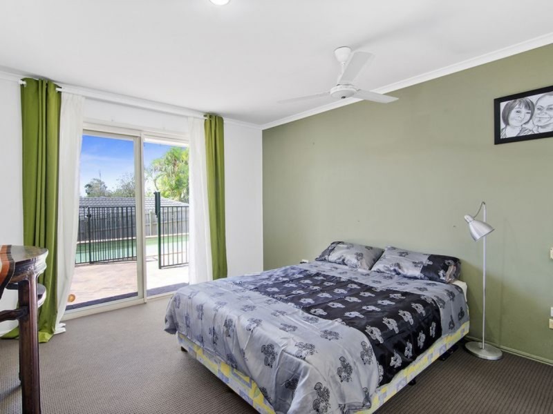 12 Woolmere Street, Carrara QLD 4211