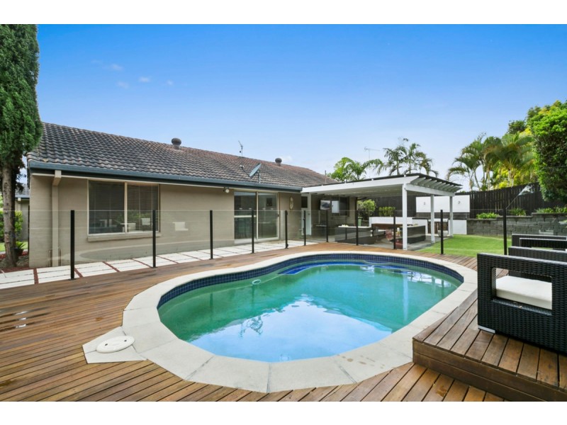 13 Bradstone Road, Carrara QLD 4211