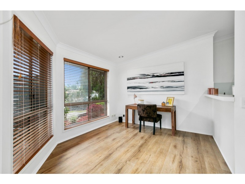 13 Bradstone Road, Carrara QLD 4211