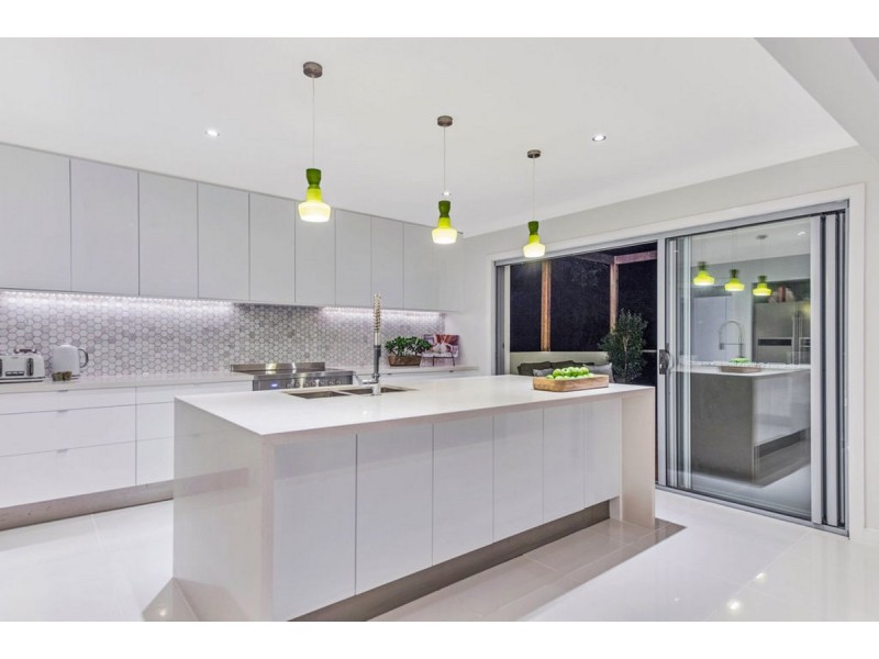 25 Wandin Street, Nerang QLD 4211