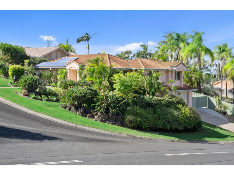 1 Nairn Court, Highland Park QLD 4211