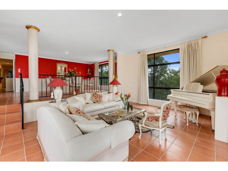 17 Arunta Drive, Mount Nathan QLD 4211