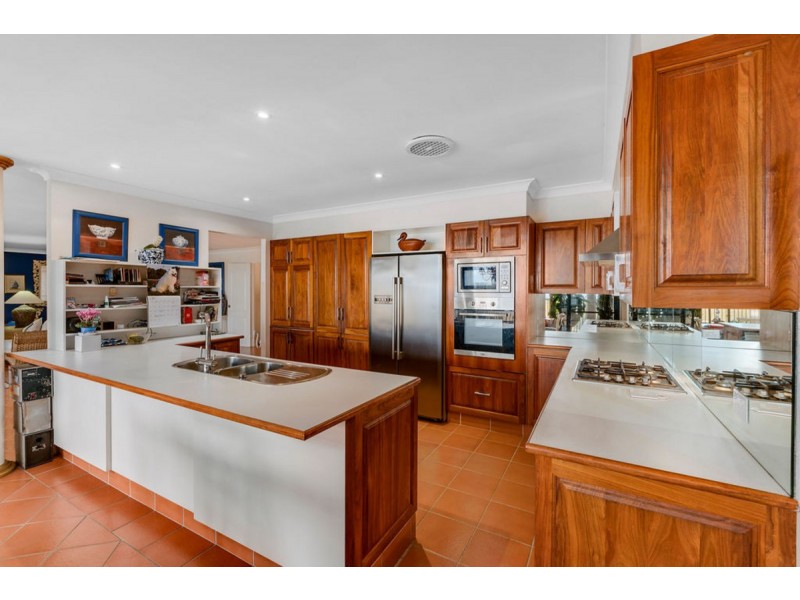17 Arunta Drive, Mount Nathan QLD 4211