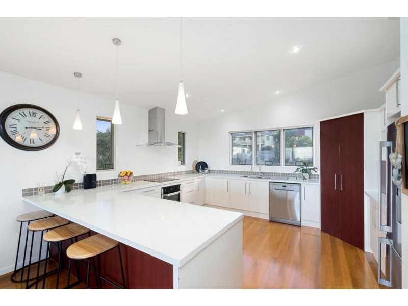 79 Kincaid Drive, Highland Park QLD 4211